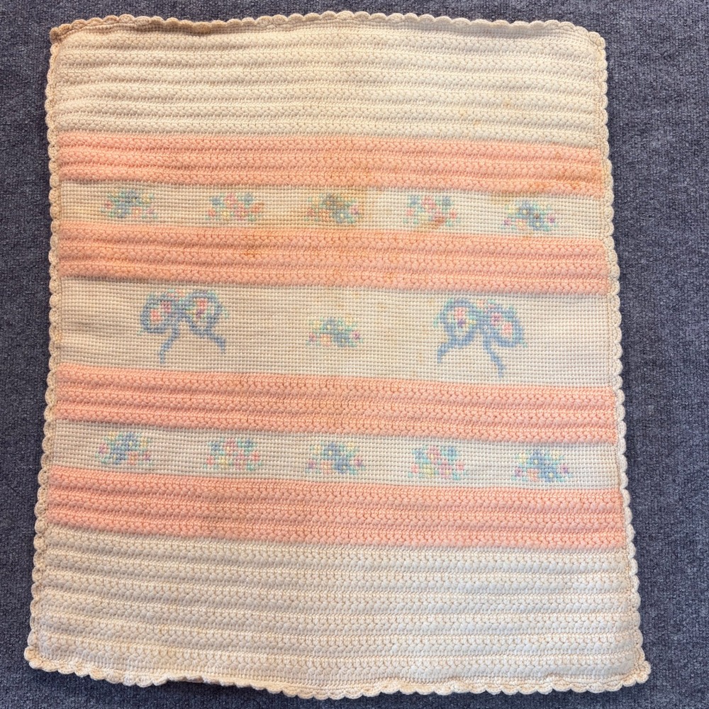 Vintage Baby Blanket Crochet Bow Floral Embroidered Satin Lined Coquette Shabby‎